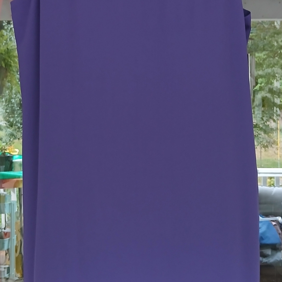 Dress - Picture 5 of 5